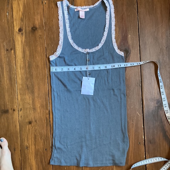 ❌SOLD ❌ | 5️⃣ for 2️⃣5️⃣ | NWOT Victoria’s Secret | Tank Top | M - Picture 6 of 7